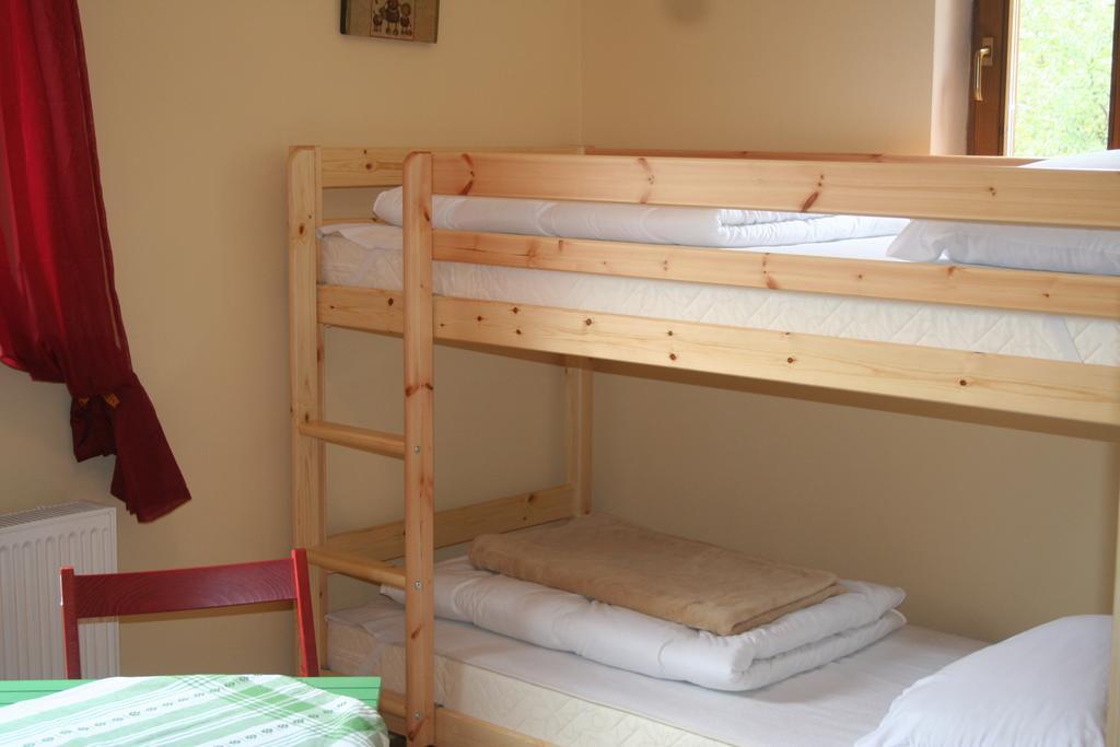Hostel Flores Kostanjevac Zimmer foto